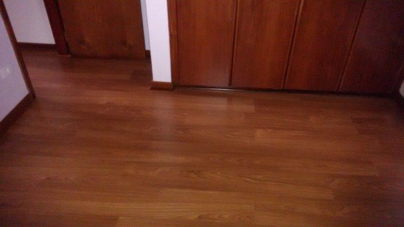 Serviço de instalação de piso laminado